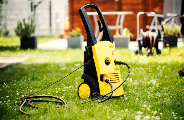 Best Pool Deck Cleaning  in Pine Lakes, FL